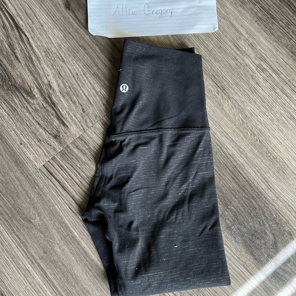 Stride Black Emboss Lululemon Align 21” Leggings size 2